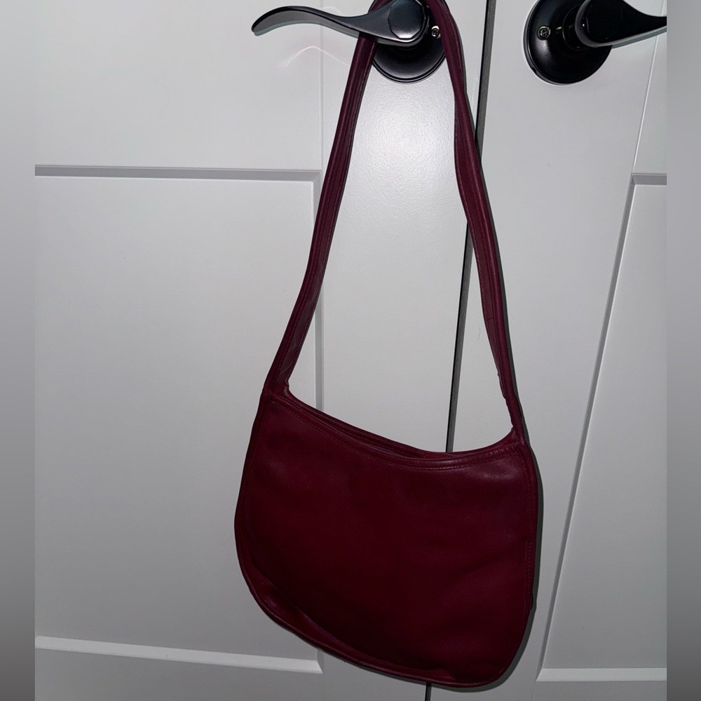 Vintage Coach Ergo 9047 Red